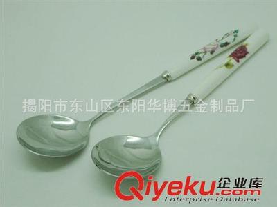 青花瓷系列陶瓷柄勺子 傳統(tǒng)工藝與現(xiàn)代實(shí)用的完美結(jié)合